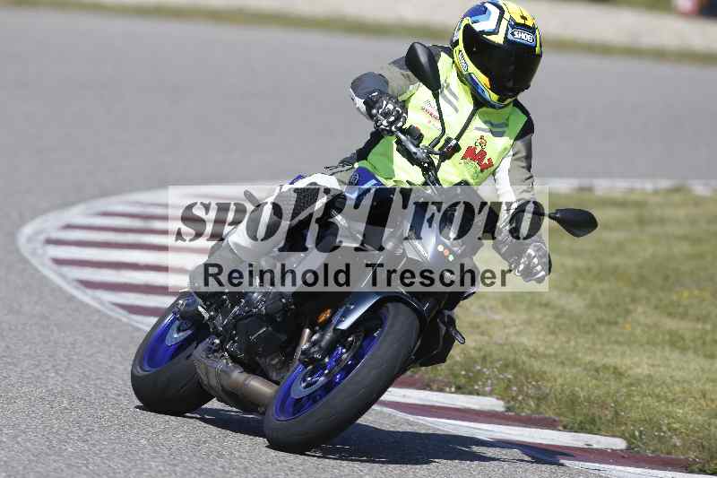 /01 02.04.2026 MAZ ADR/Gruppe gelb Gruppe gruen/unklar